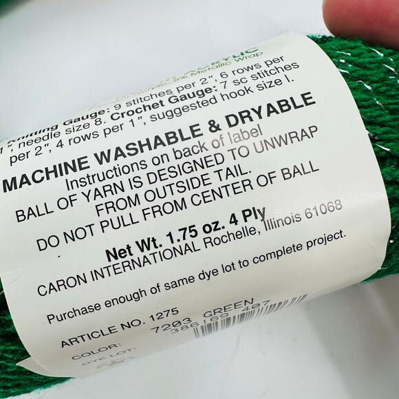 8 Caron Christmas Glitter Sparkle Yarn Lot Red Green White Red Vintage Holiday - Picture 6 of 9